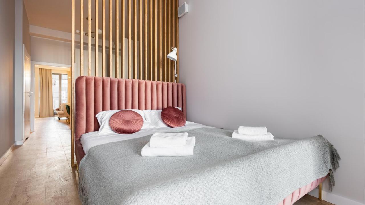 Apartment Flatbook - Center Granaria Gdansk