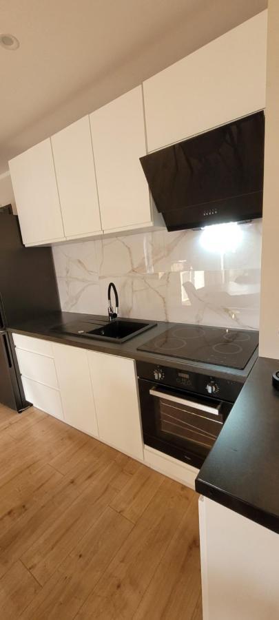 Sloneczny Z Ogrodkiem Apartament *