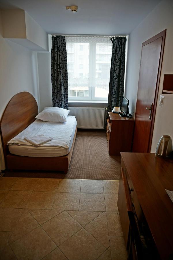Scsk Brzezno Hostel *