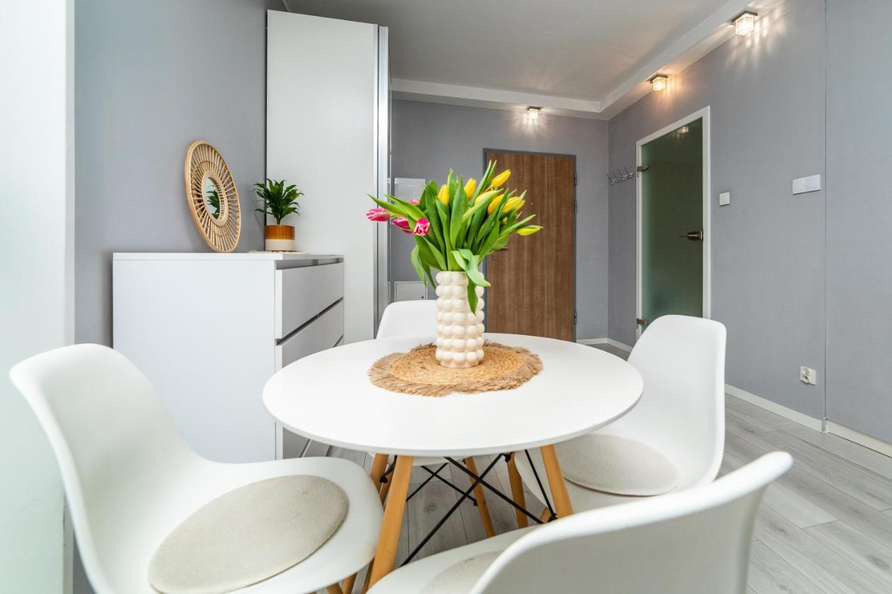 Boho W Albatross Towers Apartment