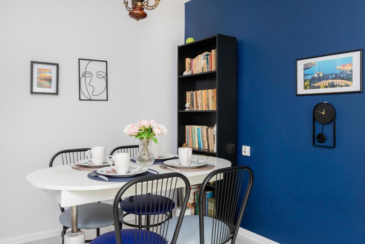 Przymorze With Balcony By Renters Apartment *