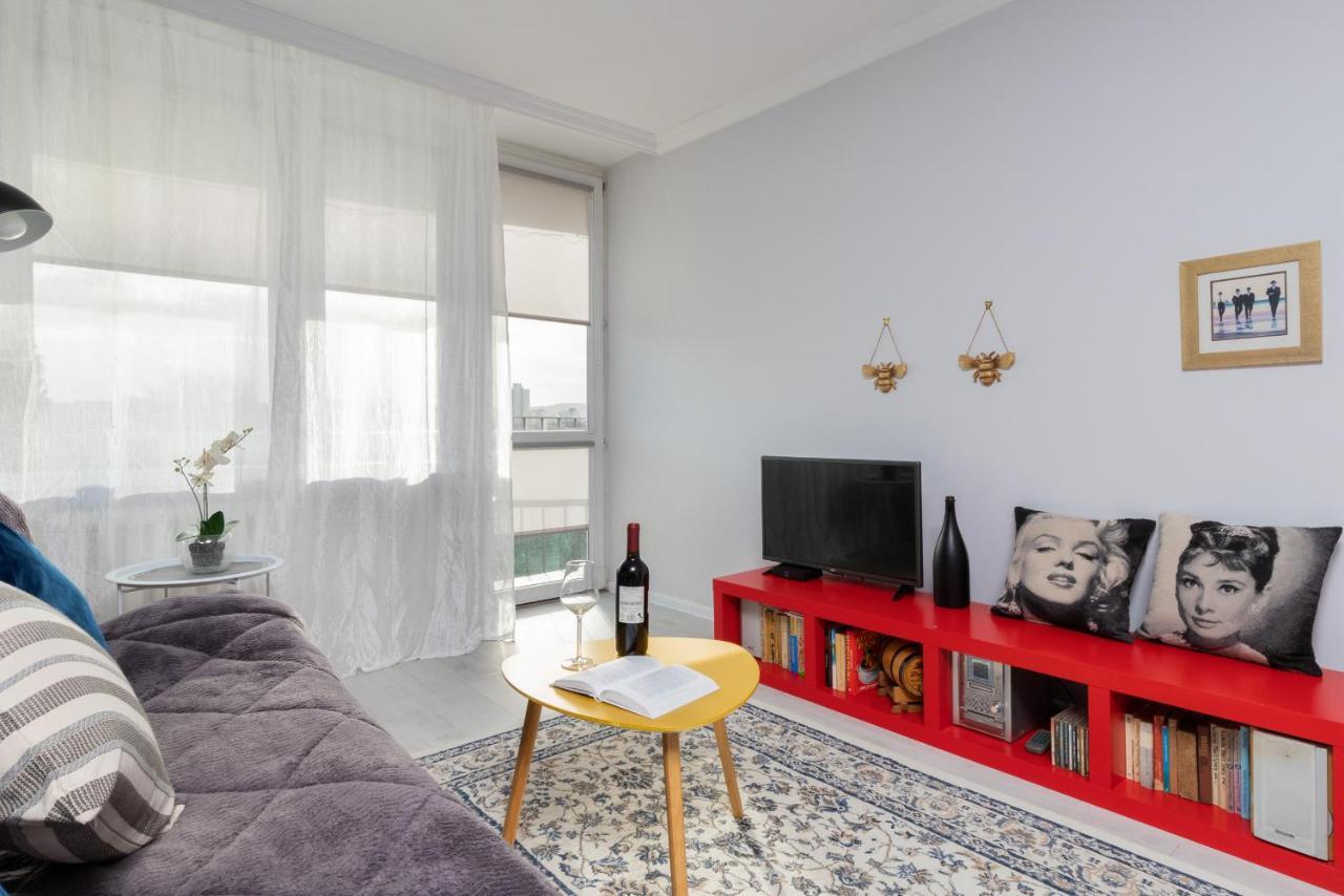 Przymorze With Balcony By Renters Huoneisto Gdańsk