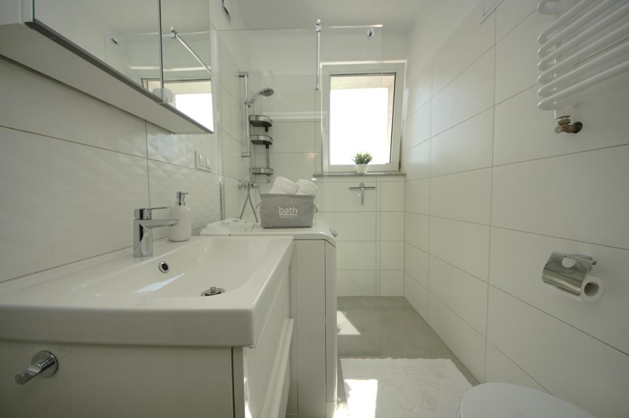 Bh Properties, Apartament Wood