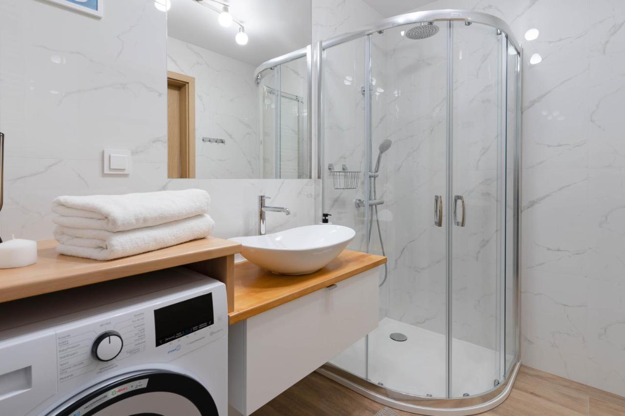 Ina Rent - Przystan Letnica * Gdansk
