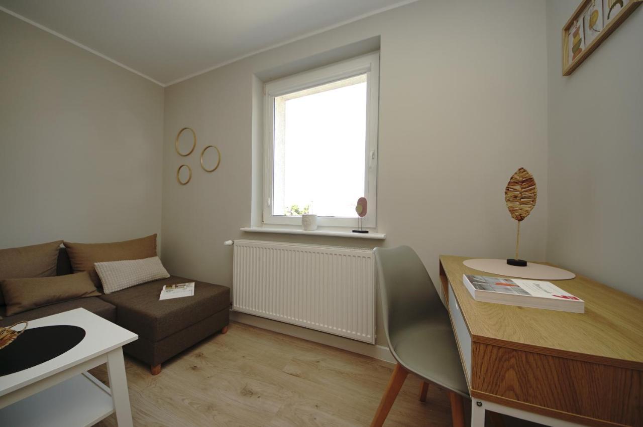 Bh Properties, Apartament Wood