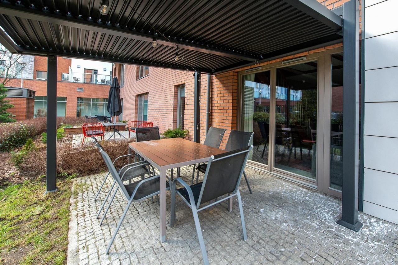 Apartment Waterlane Riverside - Spa, Pool, Gym & Parking By Downtown Gdansk