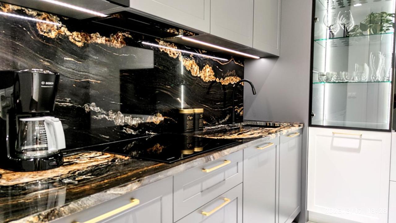 Amber Centrum Lux Huoneisto