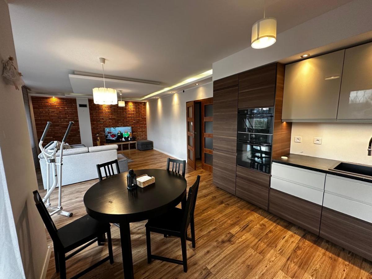 Airport Apartament