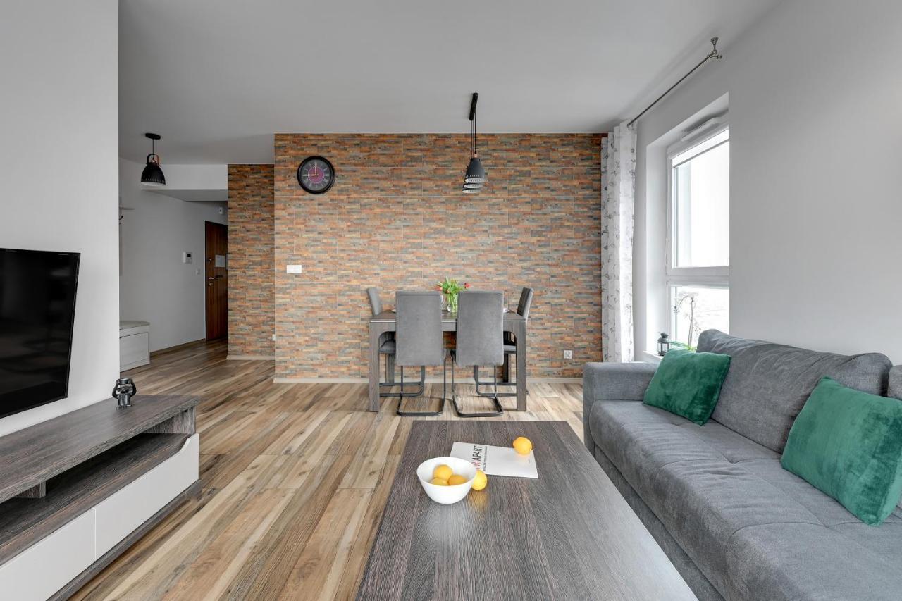 Bastion View Triapart