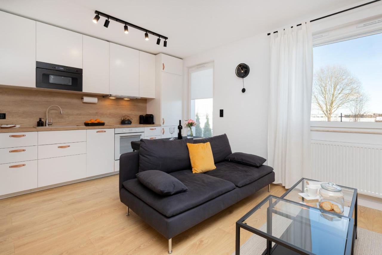Butterfly With Parking By Renters Apartment Gdansk