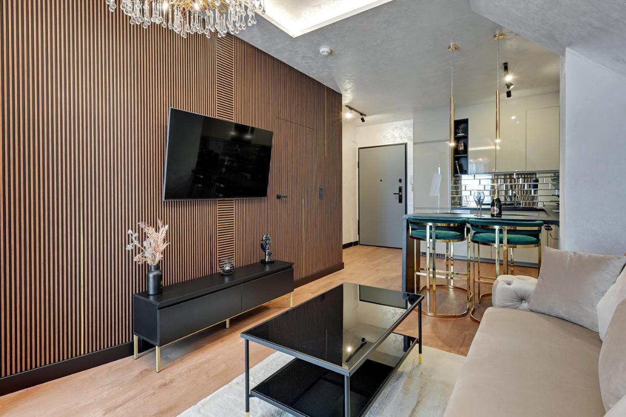 Granaria Deluxe & Riverside By Downtown Apartment *