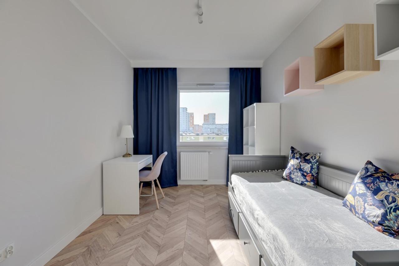 Blue Mandarin Seaside Apartment *