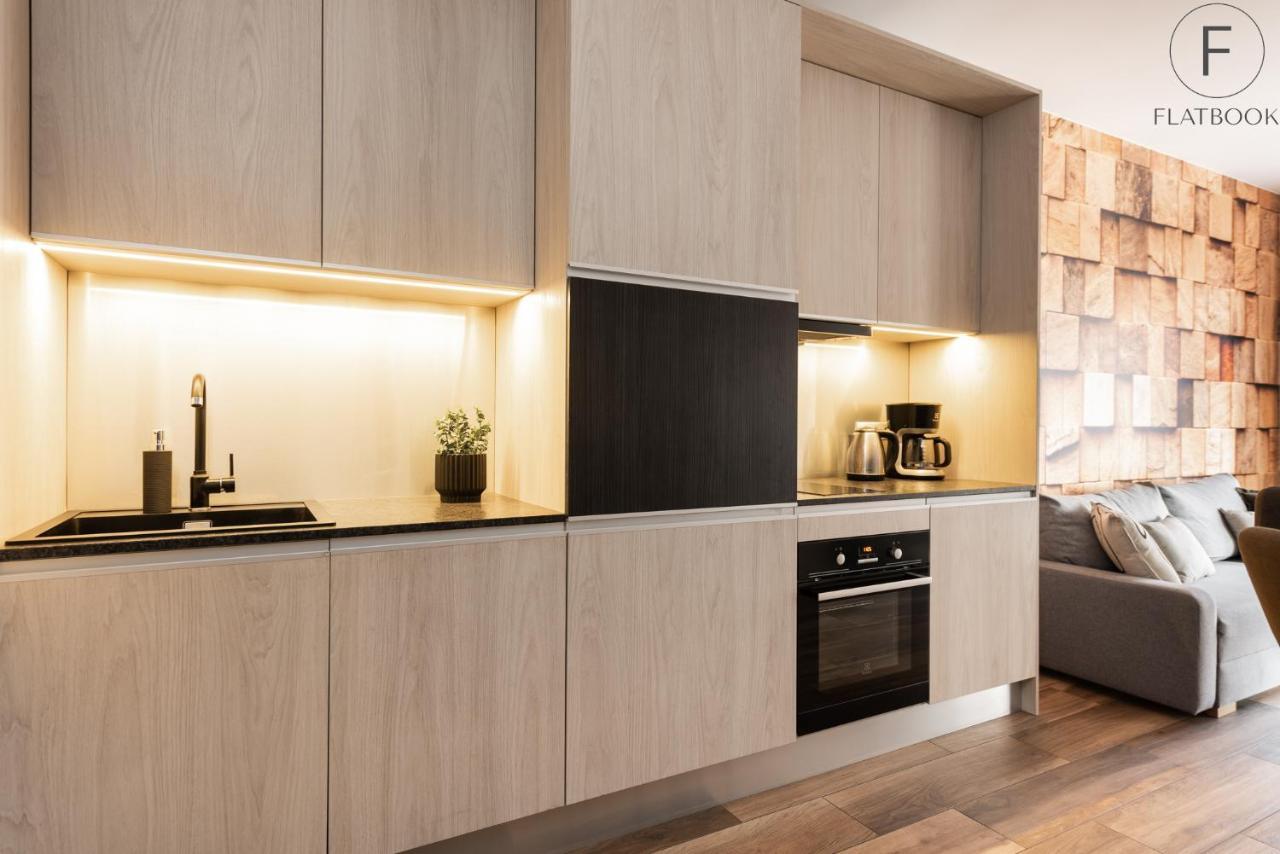 Apartment Flatbook - Center Brabank With Parking Gdansk