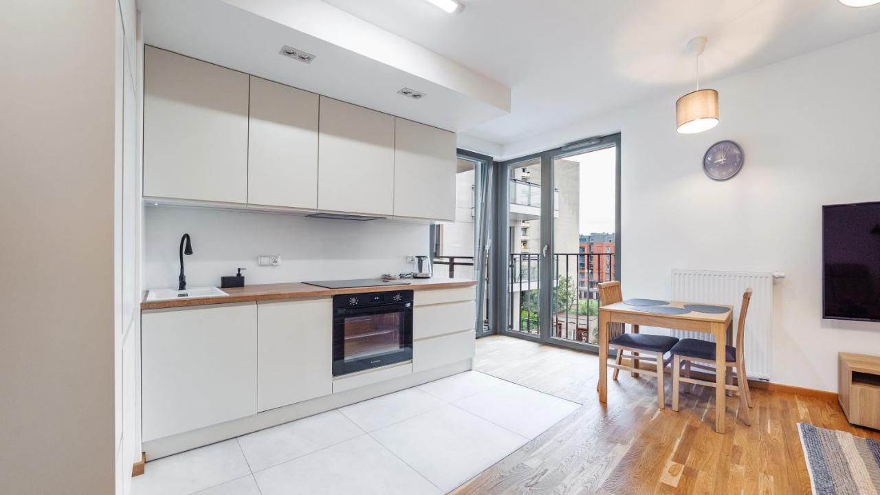 Apartment Garden Gates By Sun & Snow With Roof Terrace *