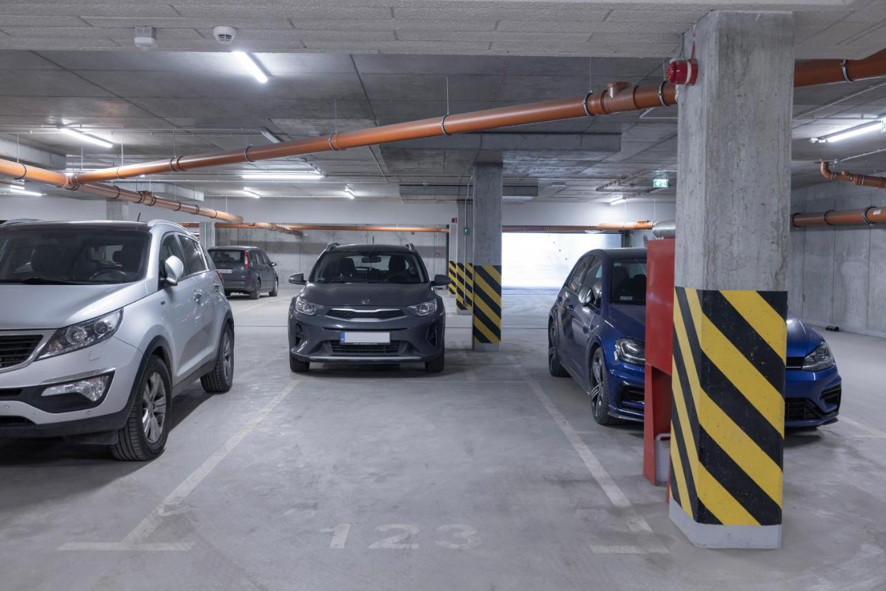 Apartment *modern Grey Garage*
