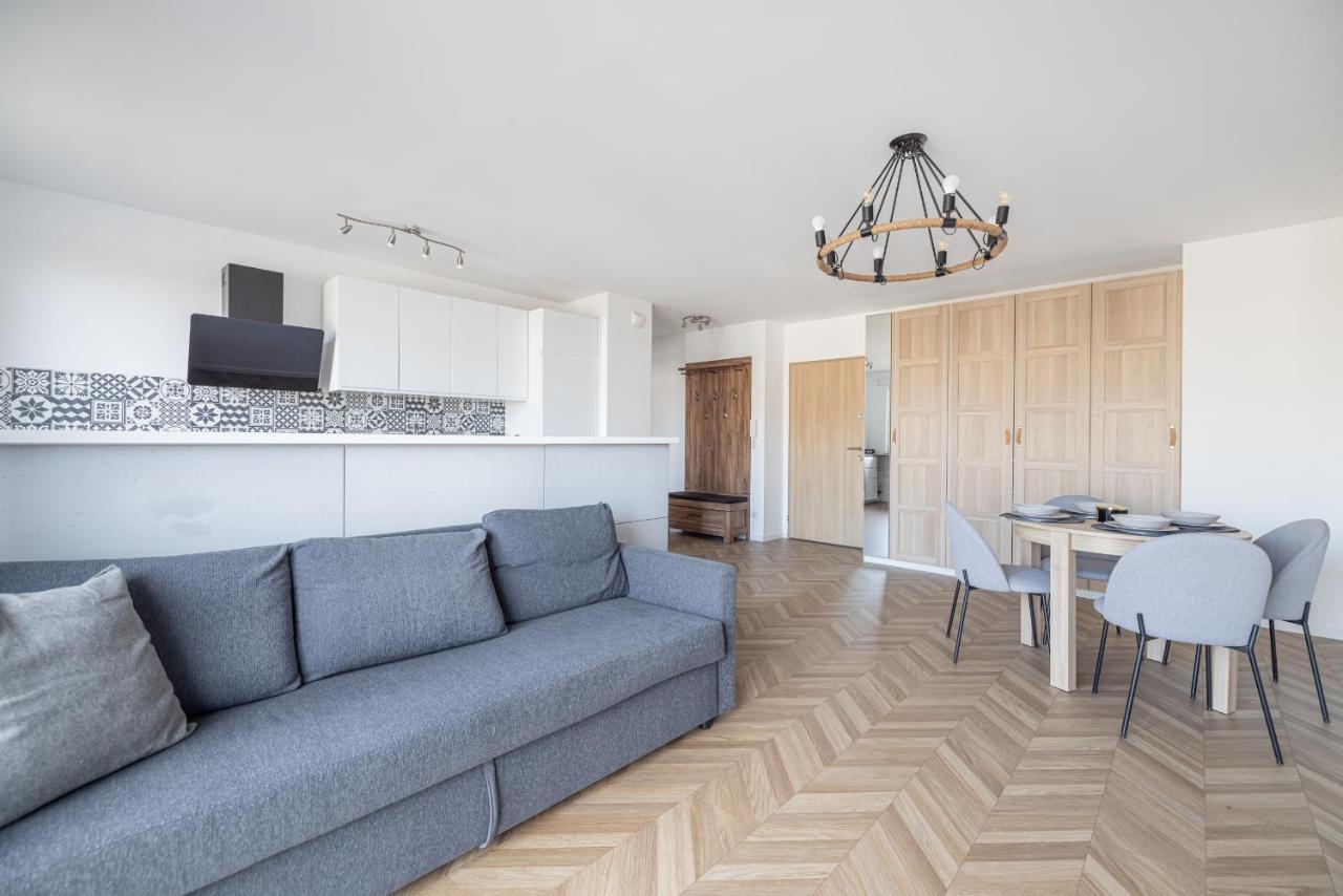 *modern Grey Garage*