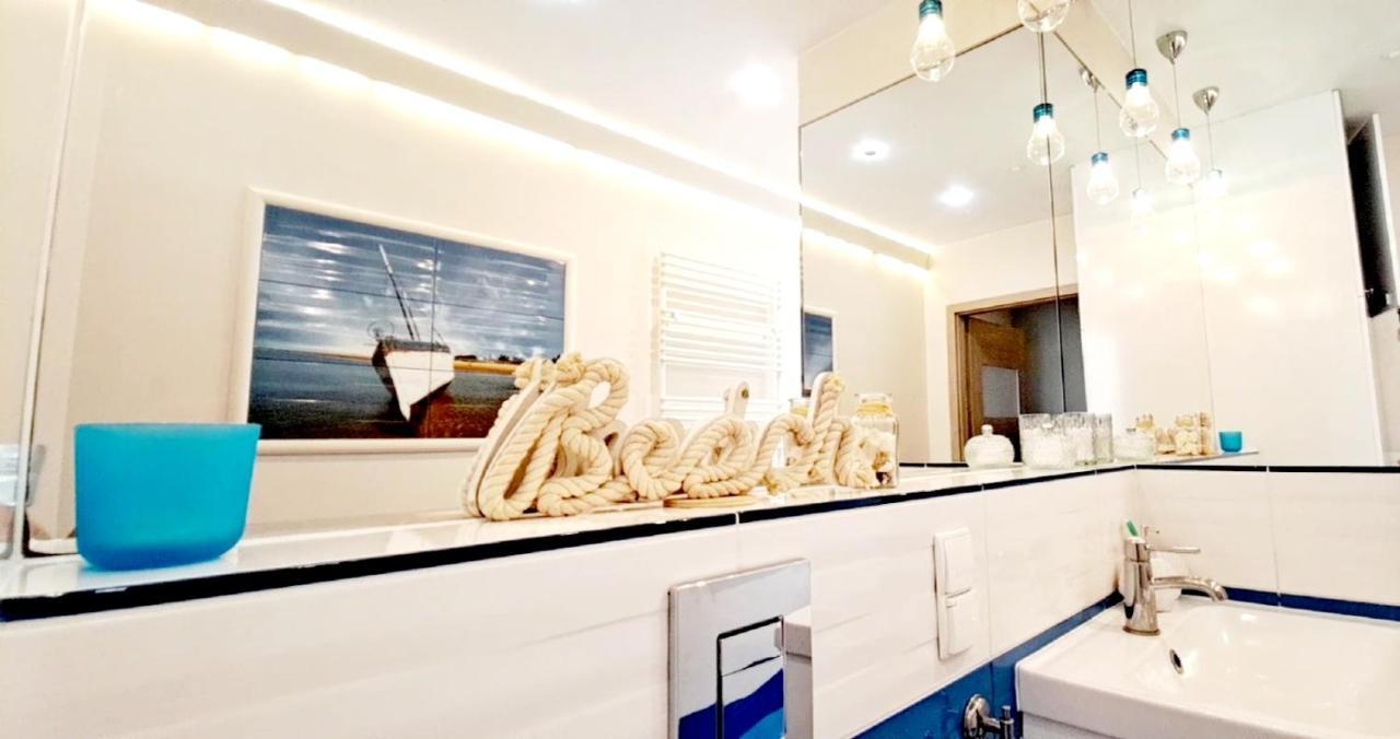 Apartment Marine