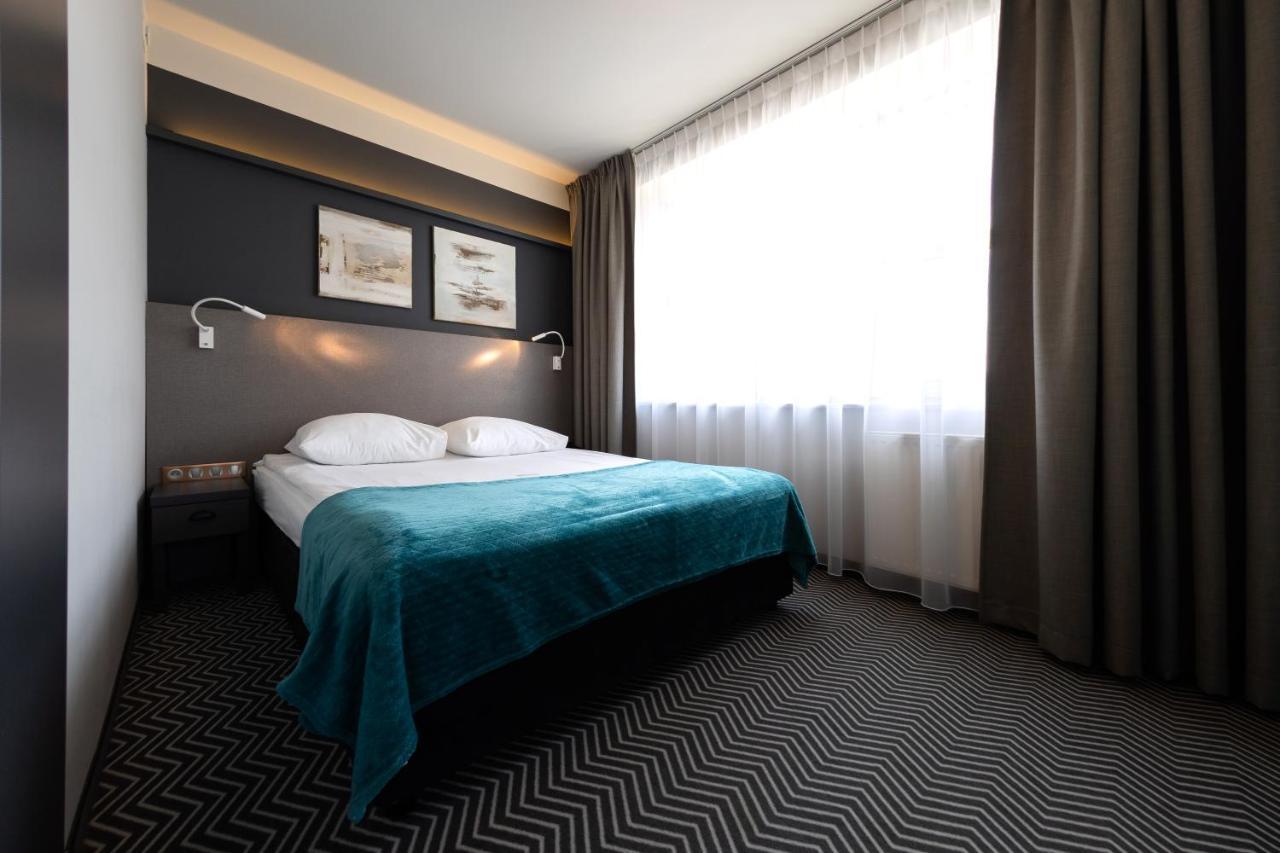 Hotel So
