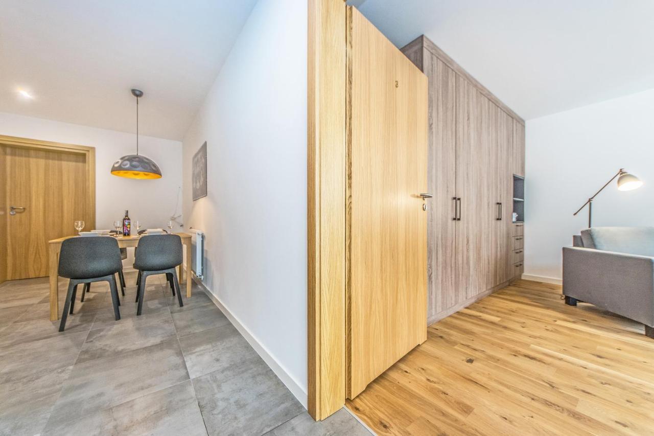 Bh Properties, Teatr Wybrzeze Srodmiescie Lägenhet