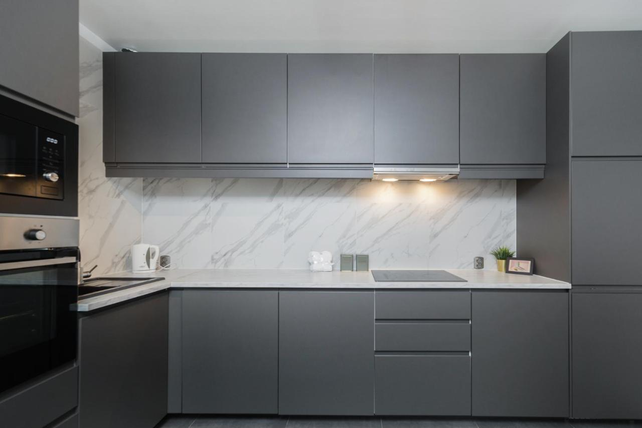 Pokoj Nr 1 Przy Ul. Sw. Barbary Ze Wspolna Lazienka I Kuchnia Apartment Gdansk