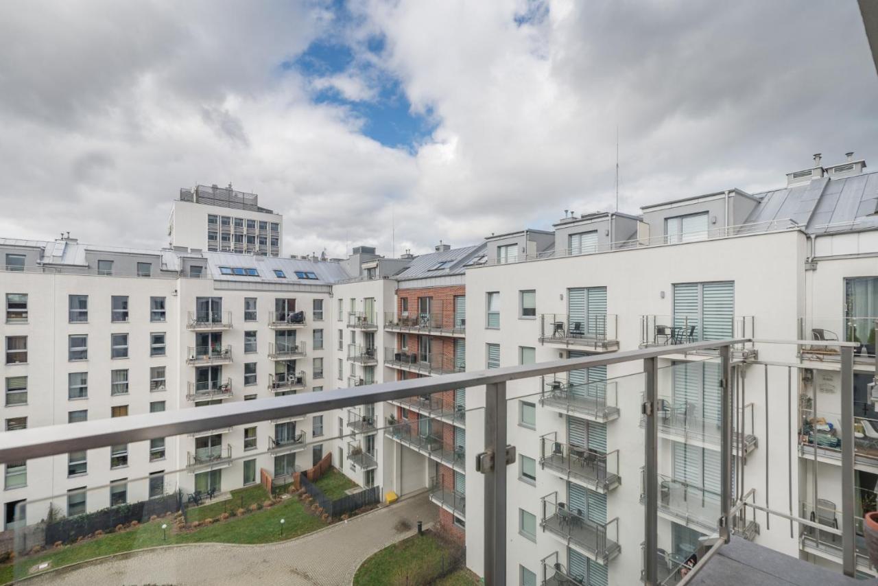 Apartment Pokoj Nr 1 Przy Ul. Sw. Barbary Ze Wspolna Lazienka I Kuchnia *