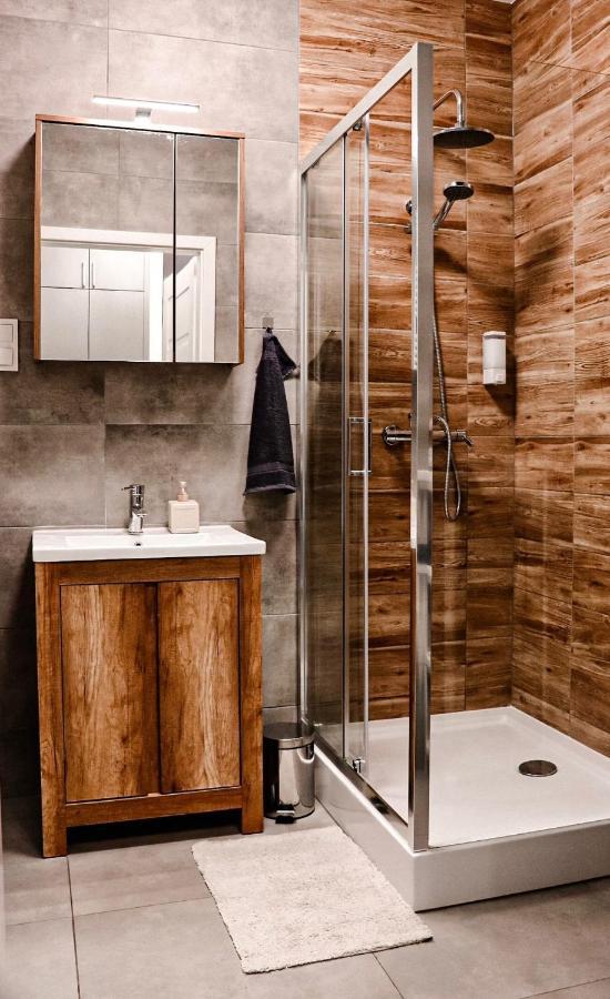Lavender Hill Apartment
