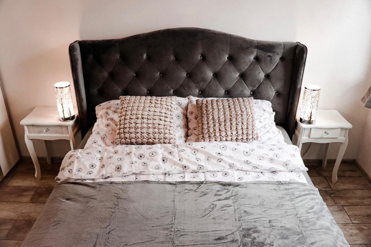 Lavender Hill Apartment