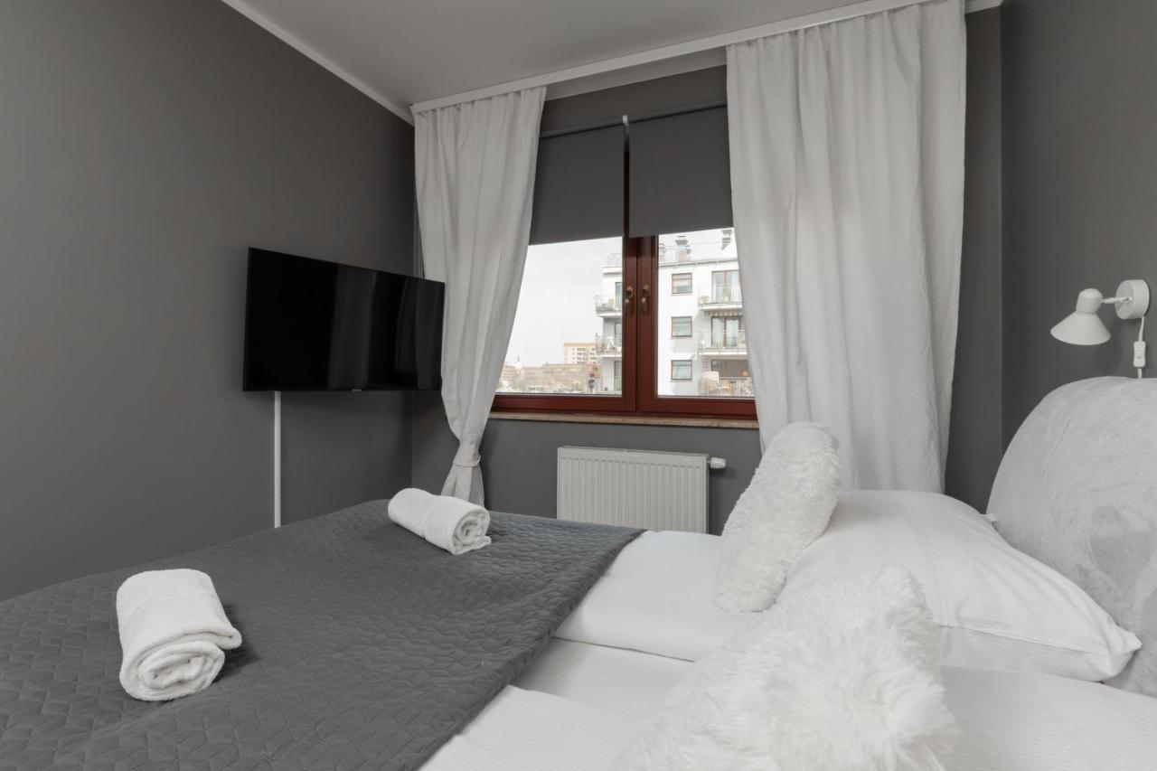 Apartment City Center With Balcony By Renters *