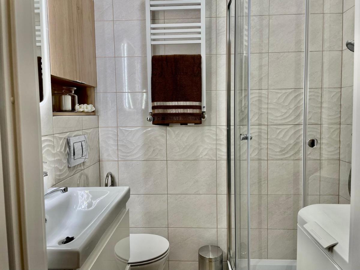 Seabella Blisko Plazy Brzezno Apartment *