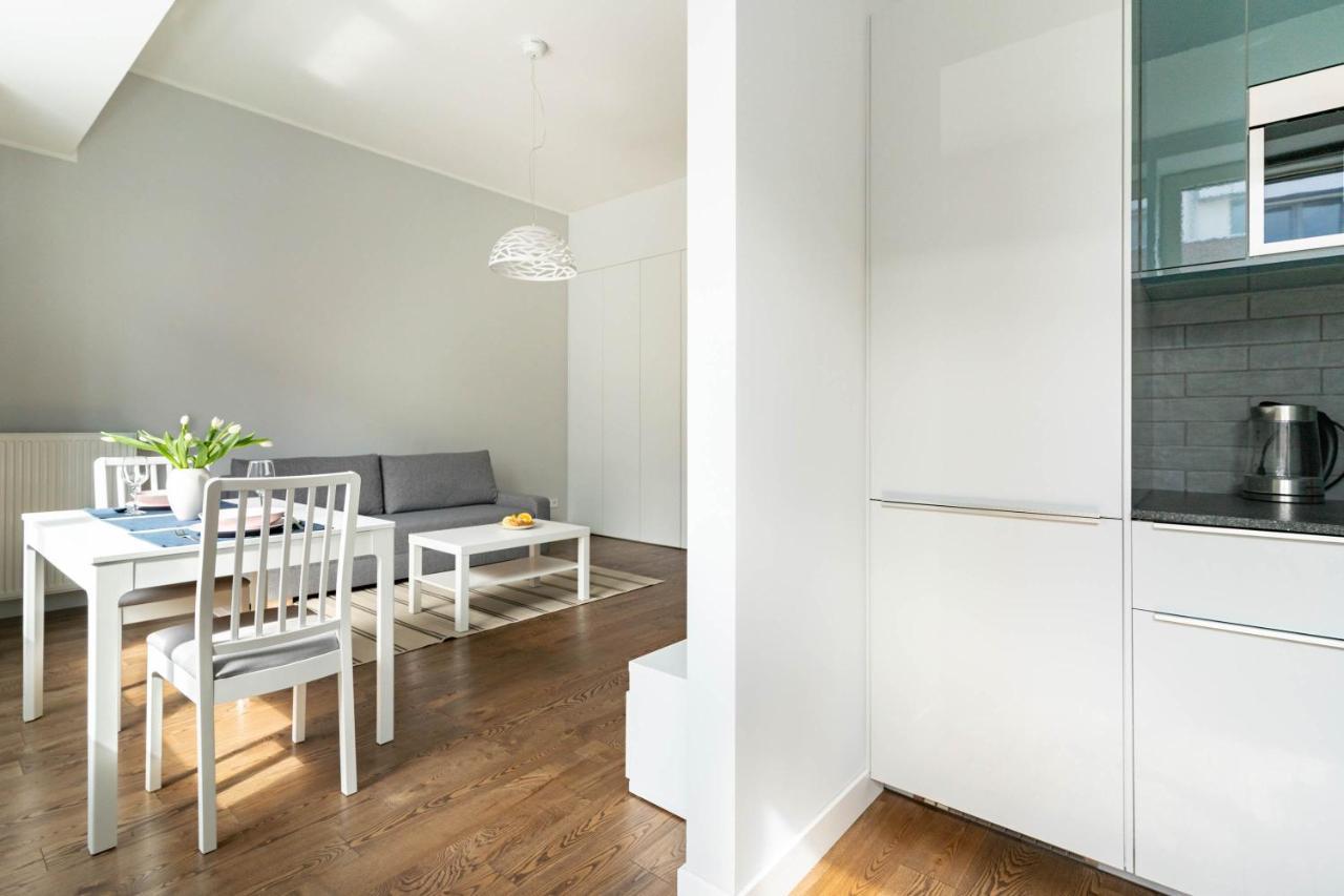 Ina Rent - Riverview Apartment