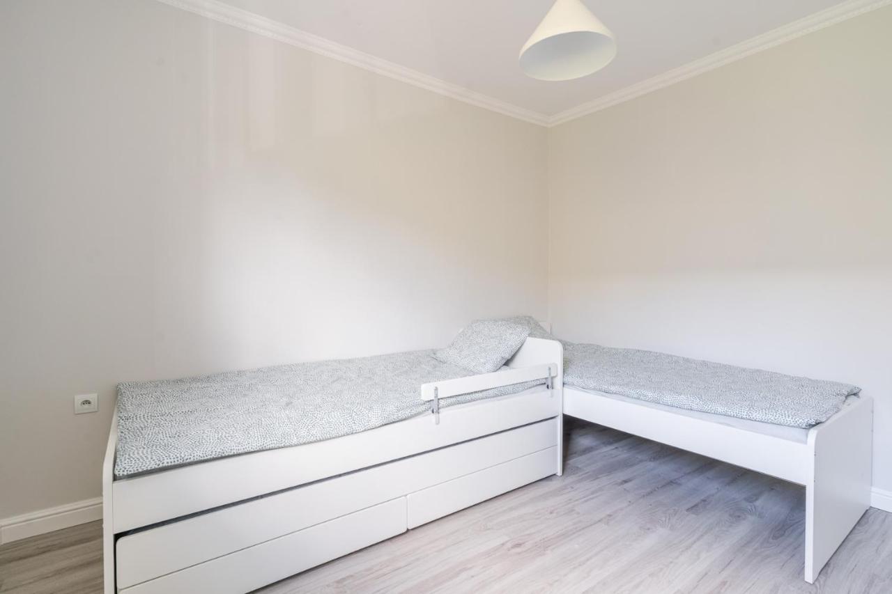 Black Chairs - Apartament Blisko Morza Gdansk