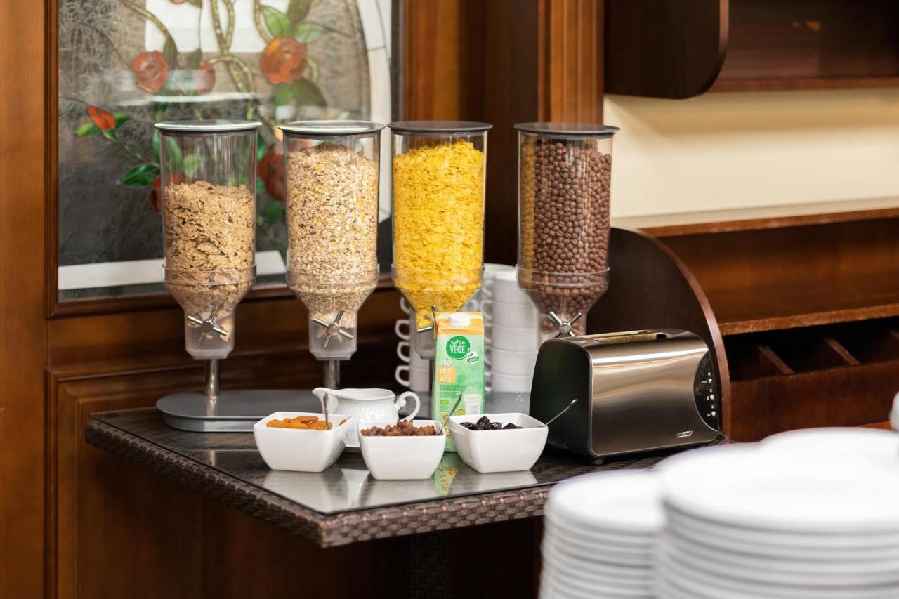 Angela Bed & Breakfast 3*