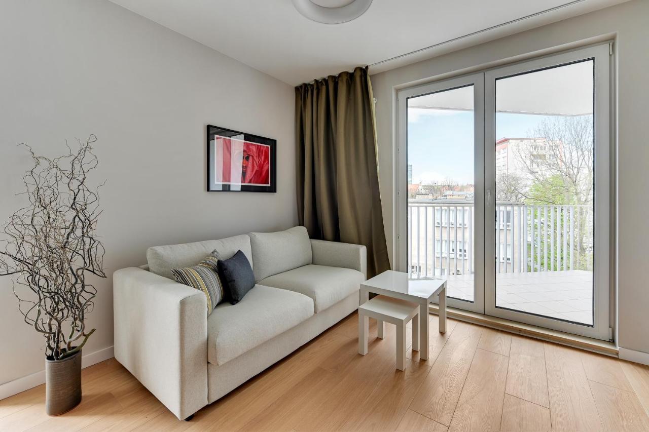 Luxury Aura 40 - 3 By Grand