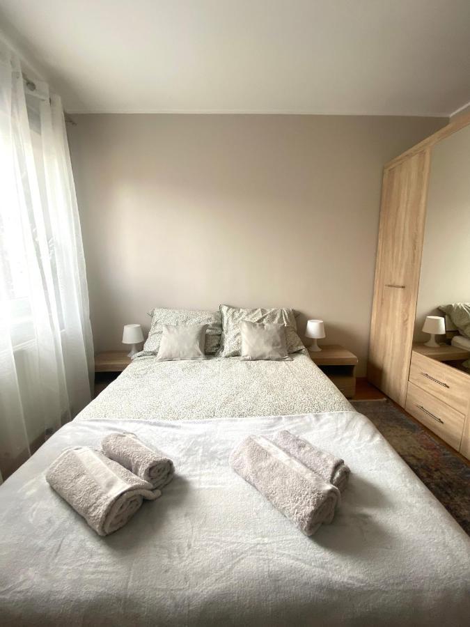 Apartament Malczewskiego Blisko Centrum Huoneisto