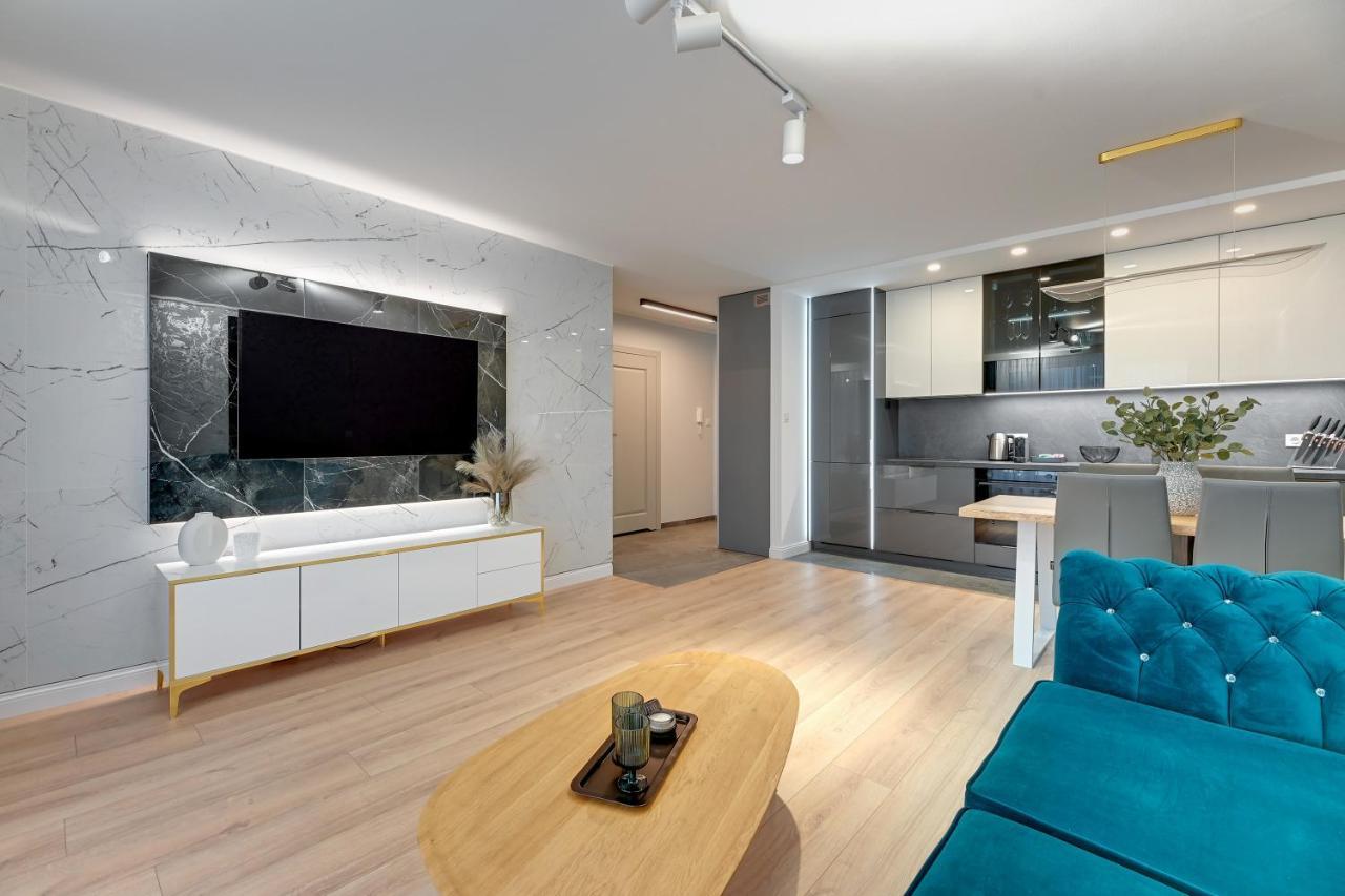 Apartment Przystan Letnica Seaside By Downtown Gdansk