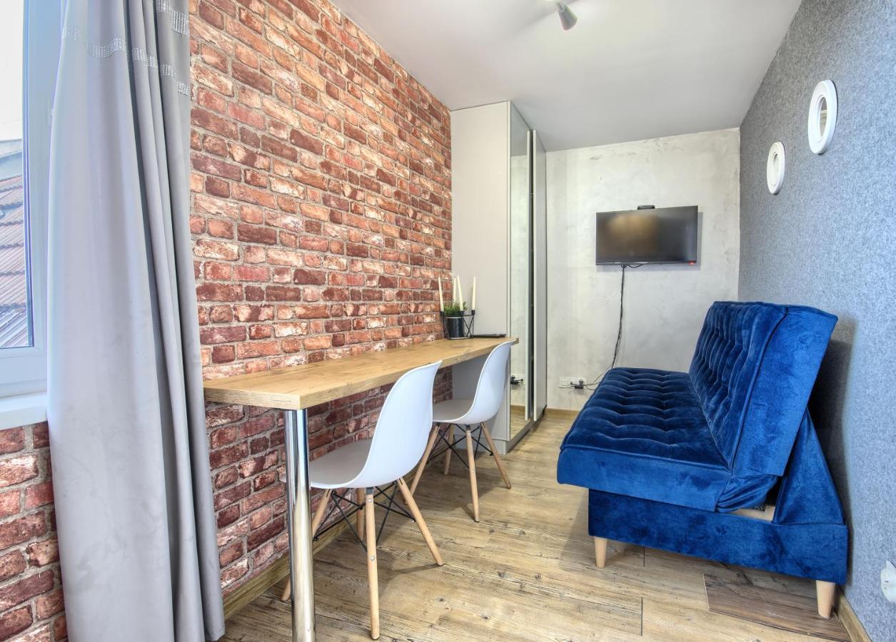 Mini 17.2 - Acco Rent Apartment