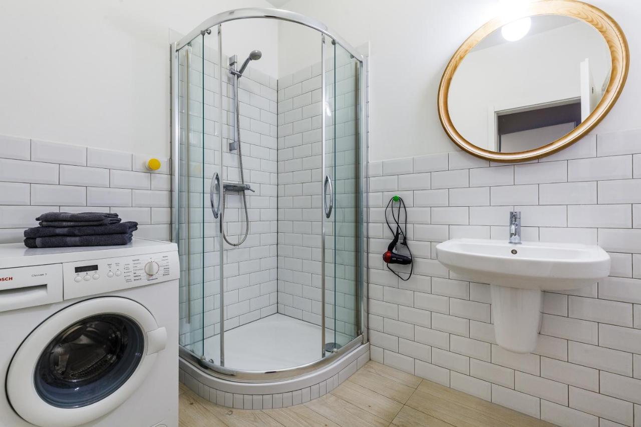 Uroczy Apartament ,,neptun,, W Sercu Starego Miasta
