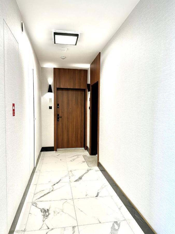 Marina Primore Elegance By Close To Ergo Arena & Apartament *