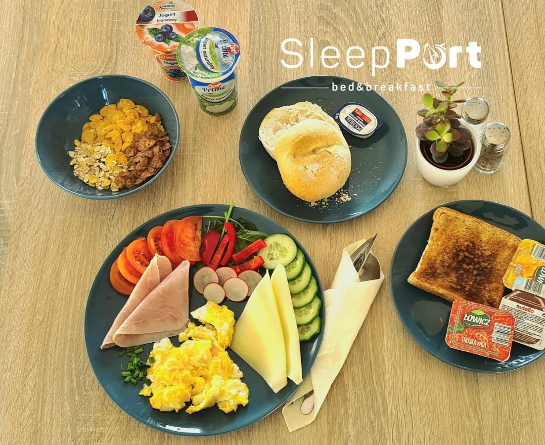 Nocleg ze śniadaniem Sleep Port - Bezplatny Parking *
