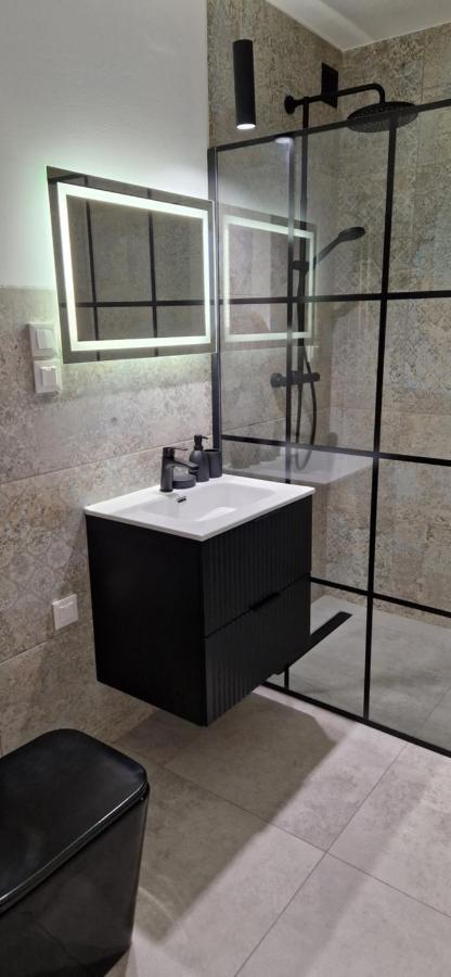Apartment Duzy Orania Prywatny Ogrod Taras Lezaki Grill Hustawka Gdansk