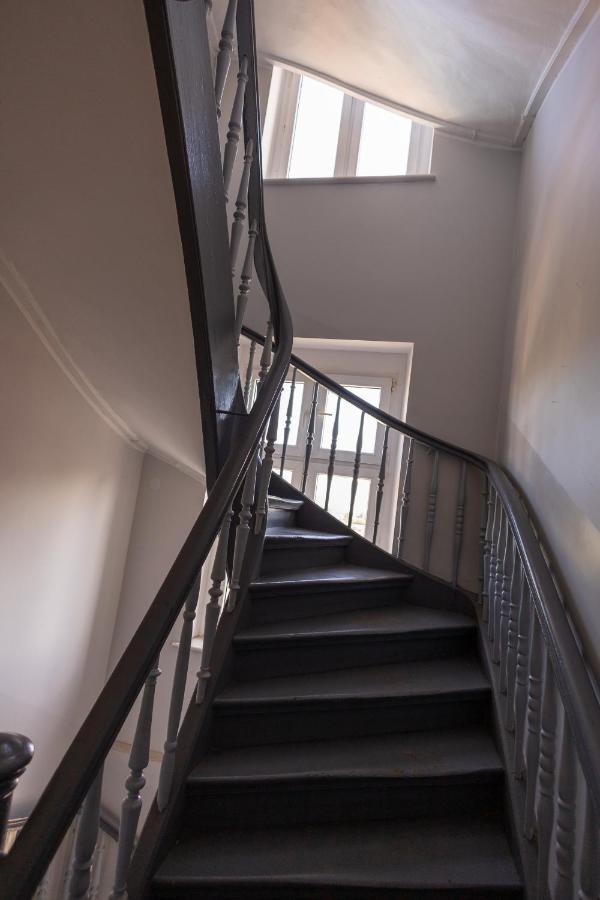 Căn hộ 2homerent