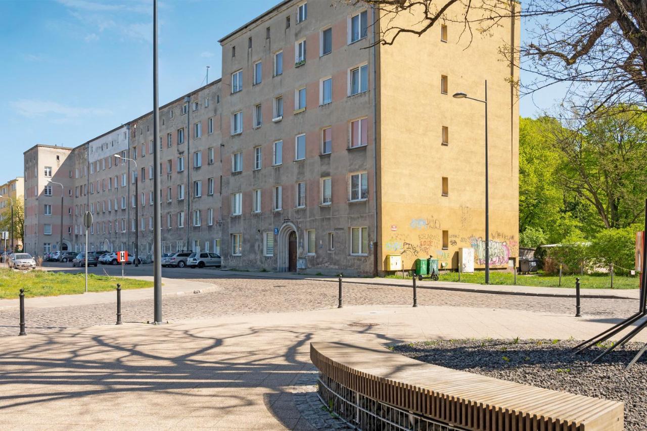 Downtown Angielska Grobla Street Gdansk