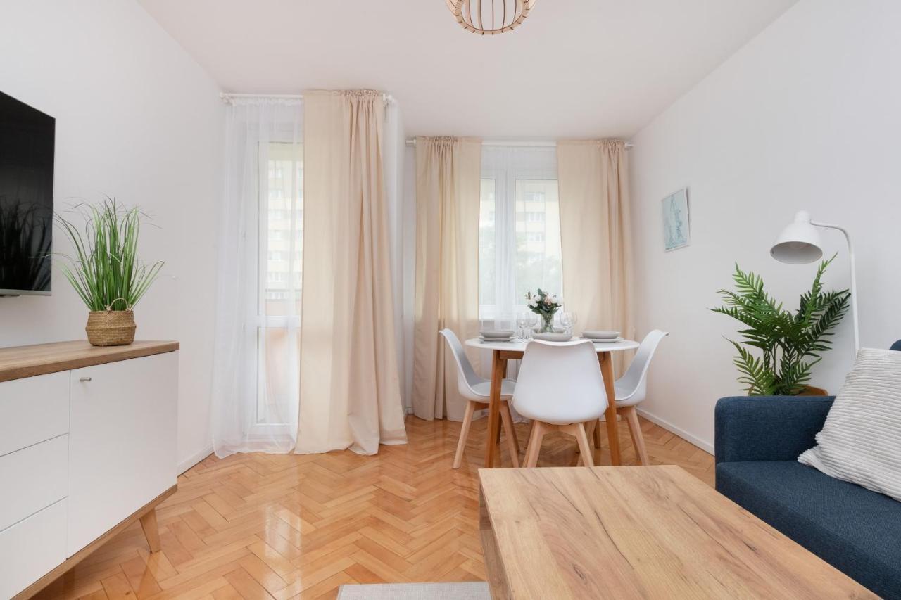 Apartment Cosy For 5 Guests Wrzeszcz By Renters