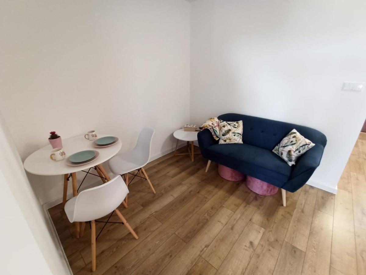 Apartment Obroncow Wybrzeza 10 Gdansk