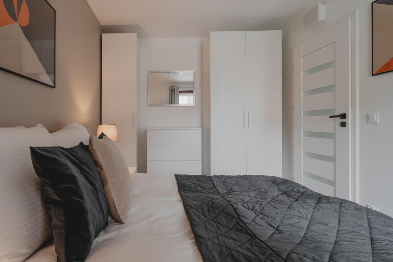 Apartment Totu Waterlane Island