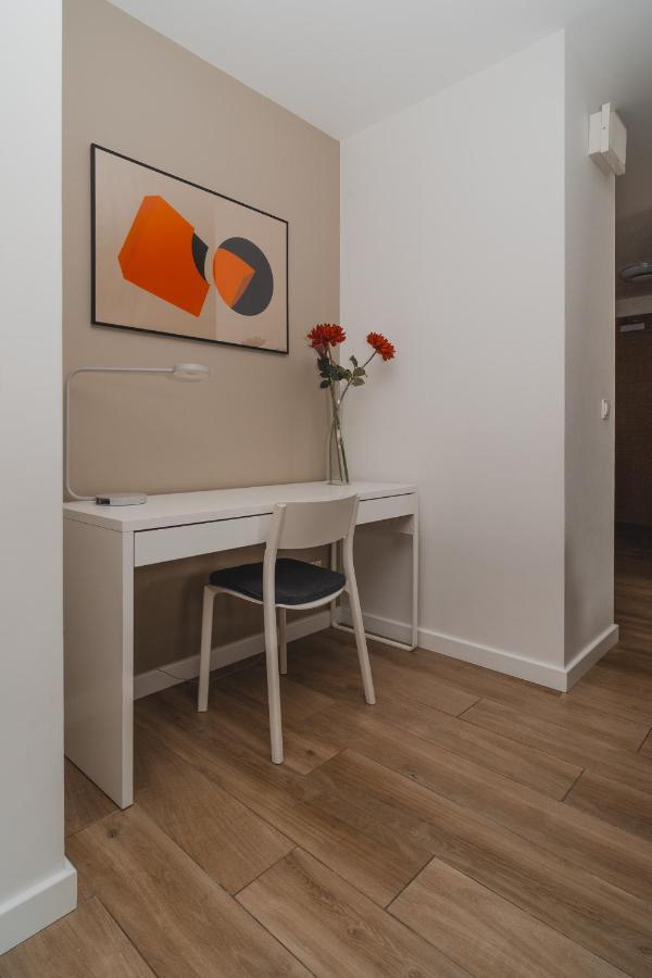 Totu Waterlane Island Apartment *