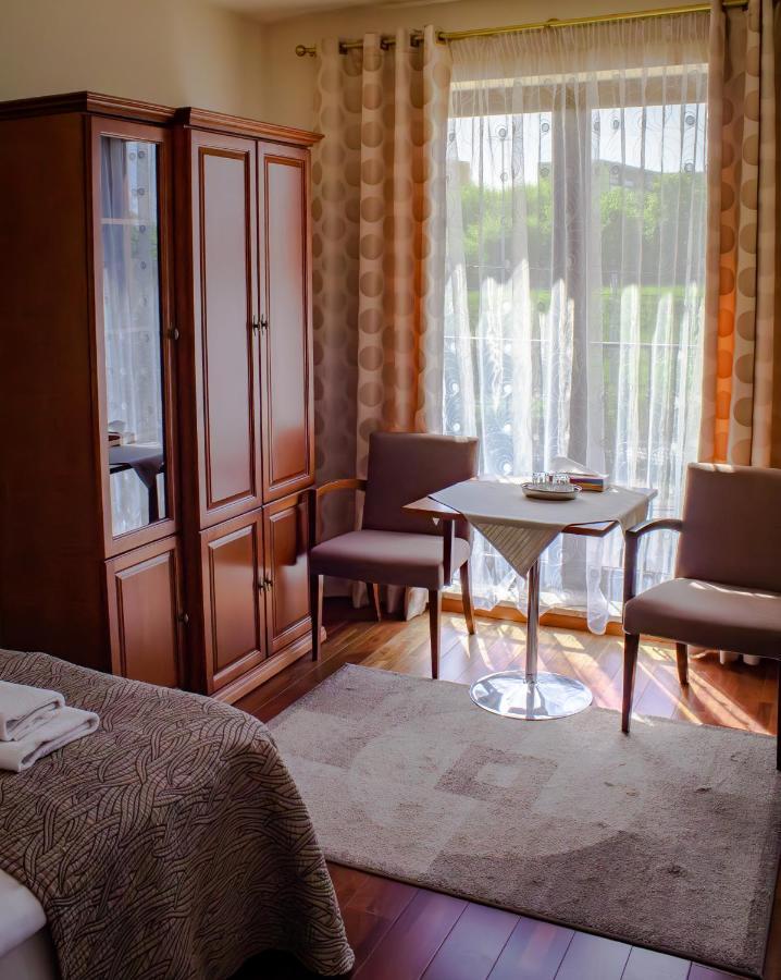 Huoneistohotelli Akme Apartments&rooms