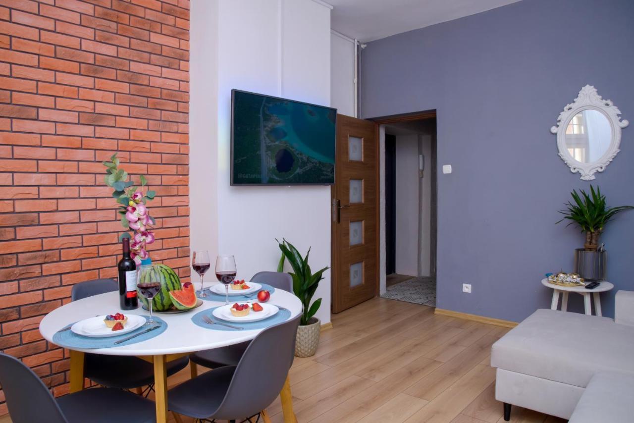Maya's Flats & 19 & 20 - Ogarna Apartamento *