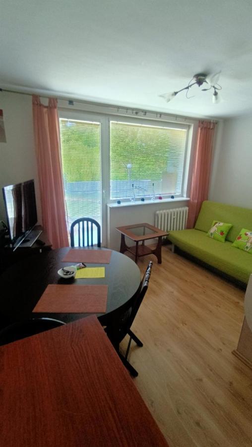Apartment Na Trawki 15 Minut Od Lotniska Przy Pkm Niedzwiednik