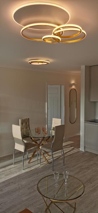 Huoneisto Flou Premium Apartament Z Parkingiem, Plaza 700m Gdańsk